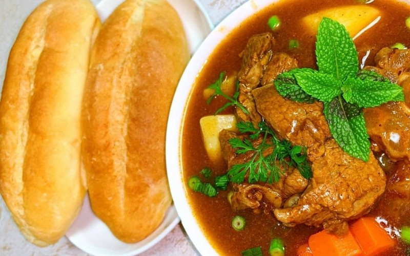 Cách nấu thịt bò sốt vang miền Bắc thật ngon và chi tiết 11 Bánh mì là lựa chọn hoàn hảo cho món ăn ngon