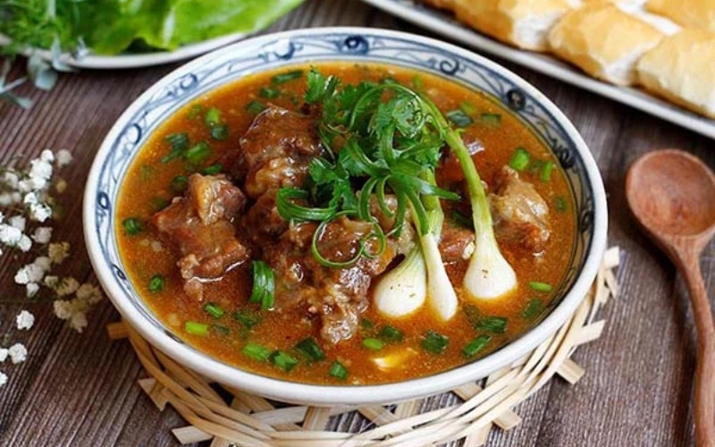 Cách nấu thịt bò sốt vang miền Bắc thật ngon và chi tiết 14 Cách bày trí món thịt bò sốt vang khác nhau giữa hai miền